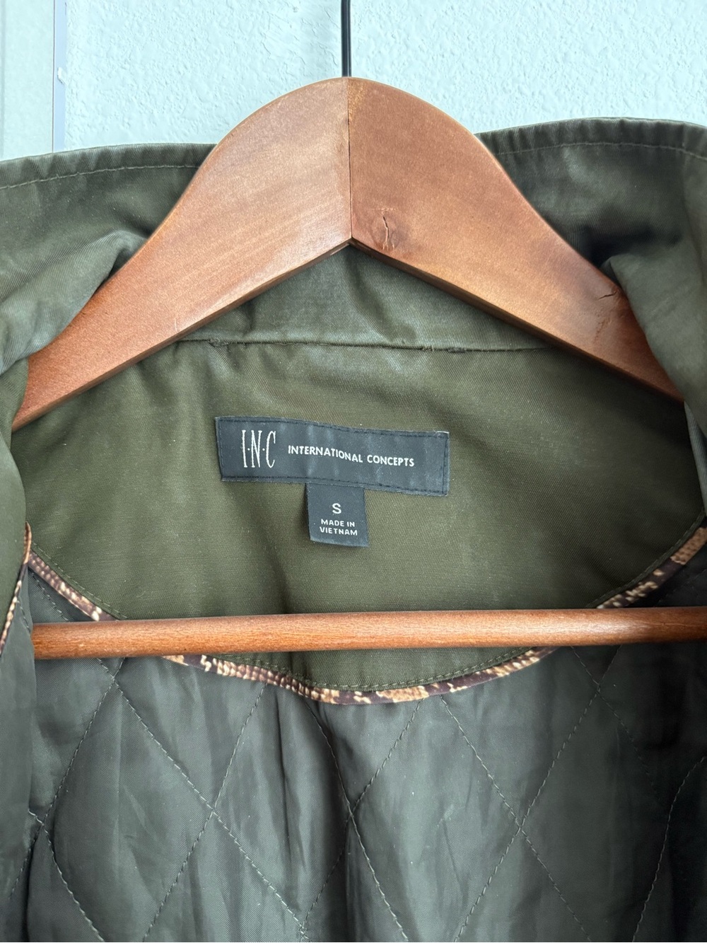Olive Green Belted Trench Coat with Hood - Picture 6 of 7